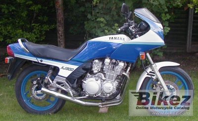 1991 Yamaha XJ 900 F photo